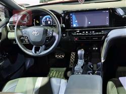 تۆیۆتا کامری